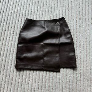 Babaton/ Aritzia Brown Pleather Skirt